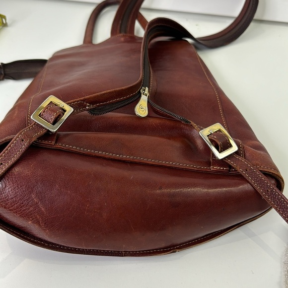 Exclusive Design Tan Leather Backpack - Picture 3 of 9